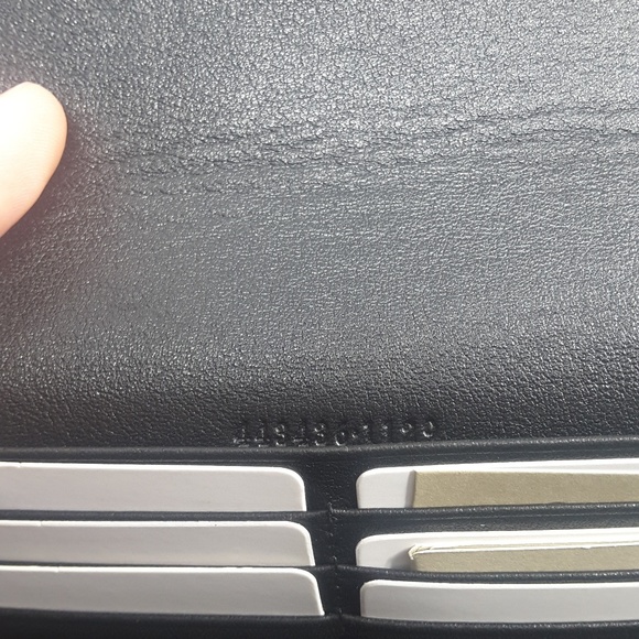Gucci wallet Authentic - Picture 2 of 6